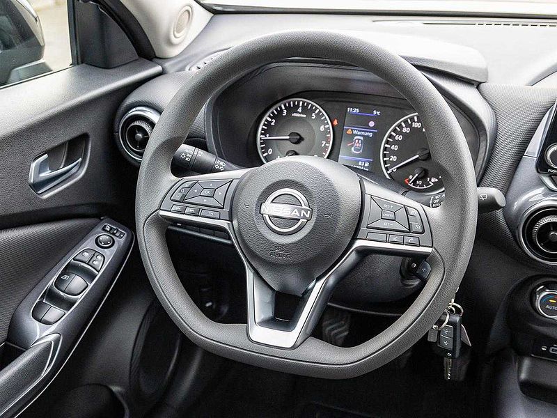 Nissan Juke DIG-T acenta Navi+Komfort+Kamera+LED+SHZ+Klimaaut+Temp+DAB+Bluet